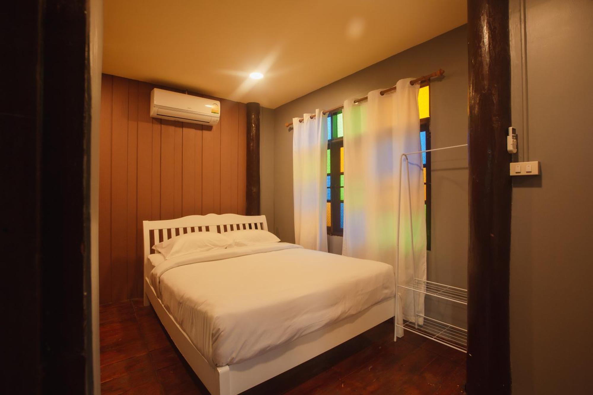 Agga Cnx Hostel Chiang Mai Esterno foto