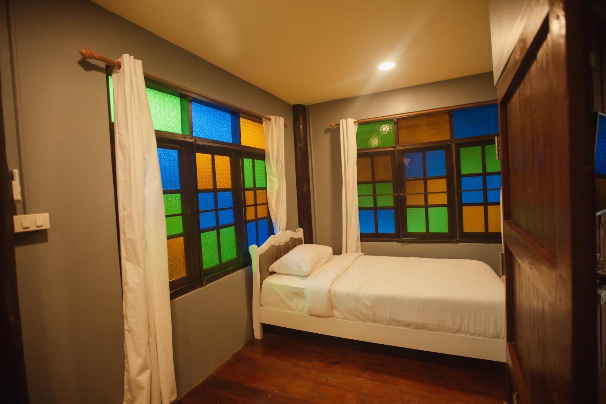 Agga Cnx Hostel Chiang Mai Esterno foto