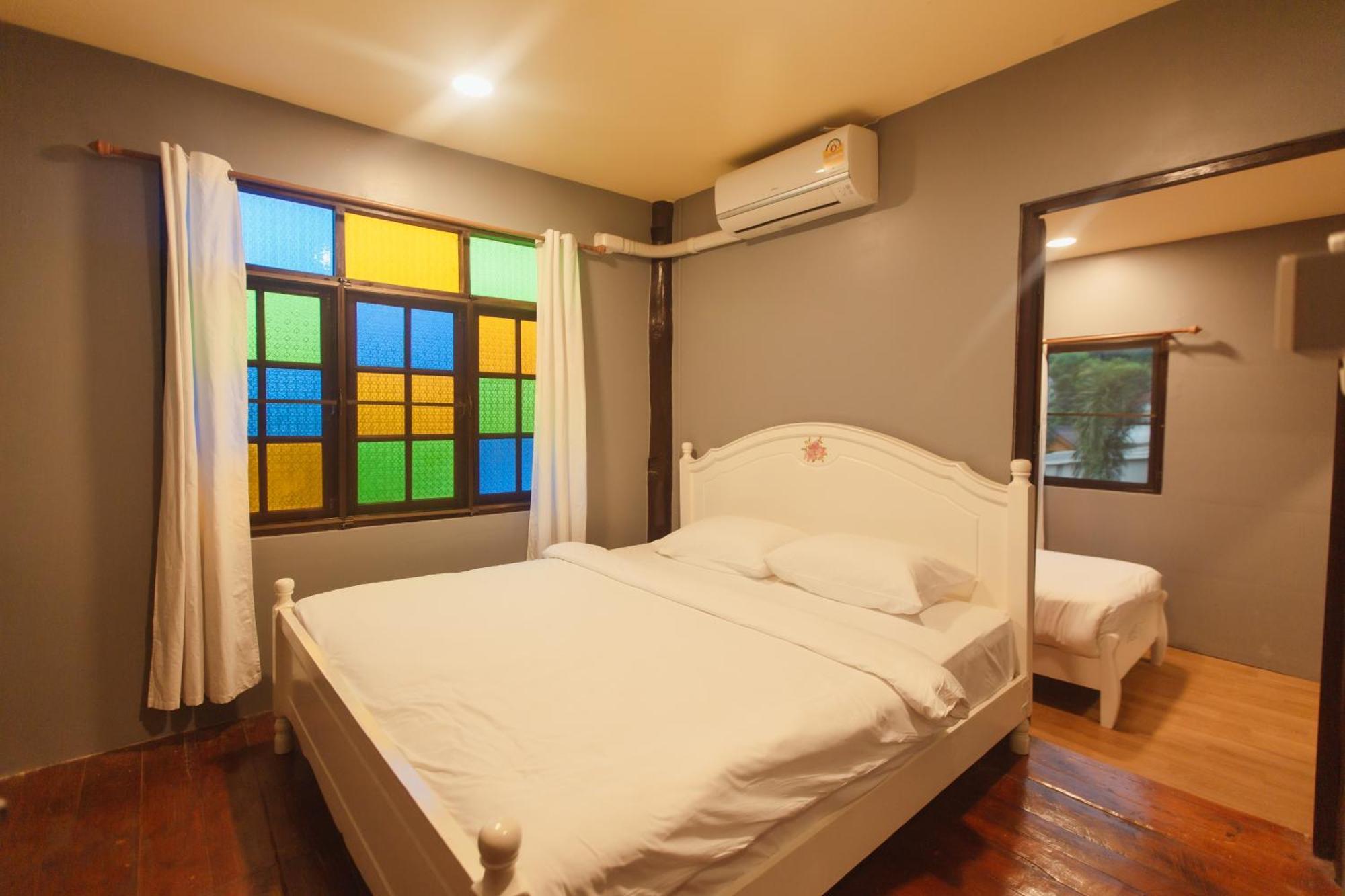 Agga Cnx Hostel Chiang Mai Esterno foto
