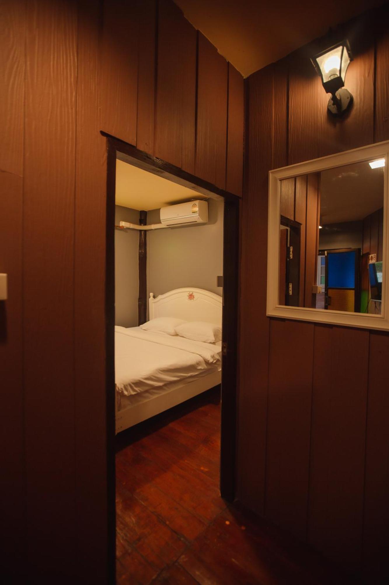 Agga Cnx Hostel Chiang Mai Esterno foto