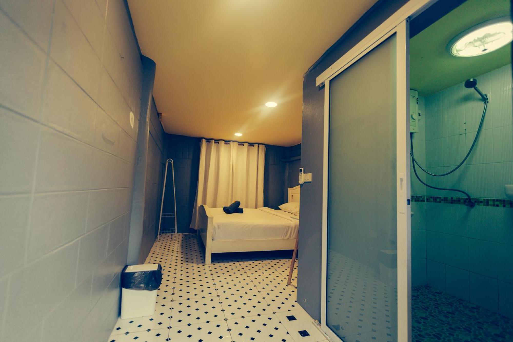 Agga Cnx Hostel Chiang Mai Esterno foto