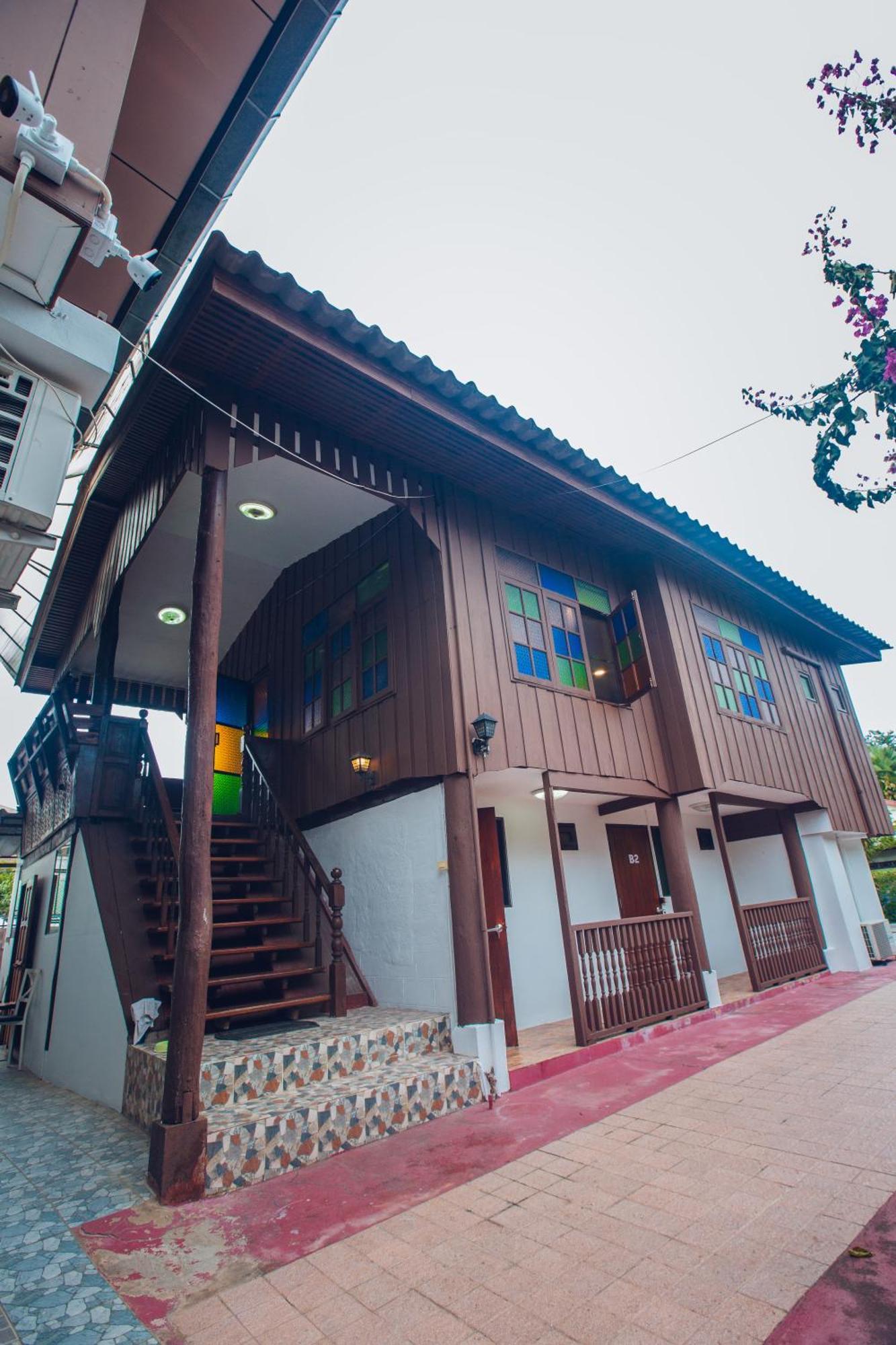 Agga Cnx Hostel Chiang Mai Esterno foto
